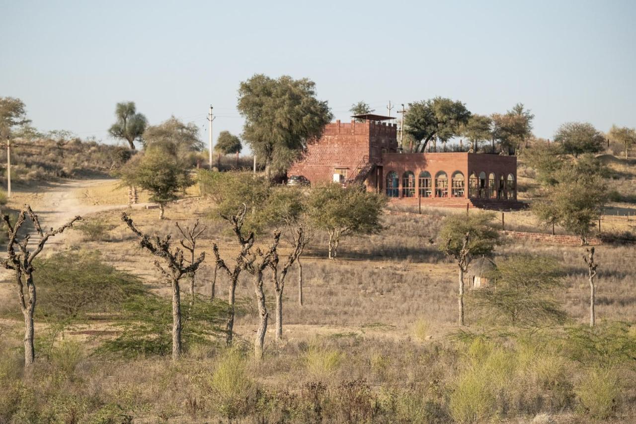 Kaner Retreat - India'S First Desert Botanical Resort Shaitrawa Ngoại thất bức ảnh